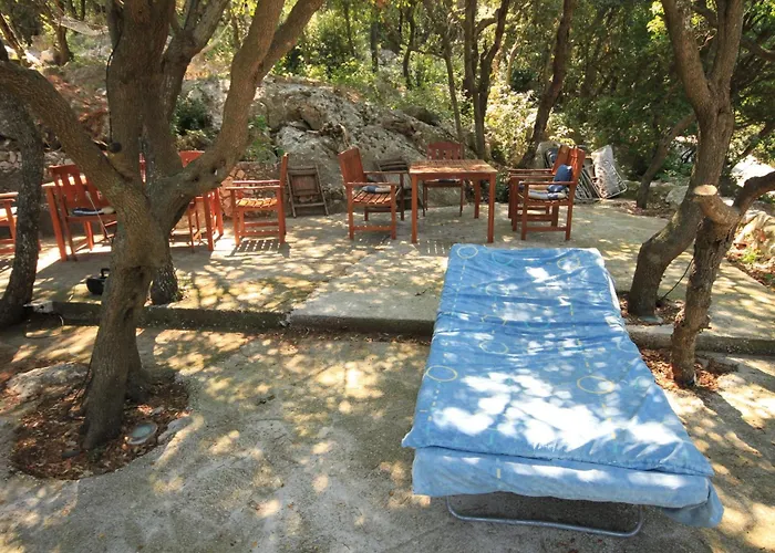 Guest house Twin Lucica 990b Lastovo